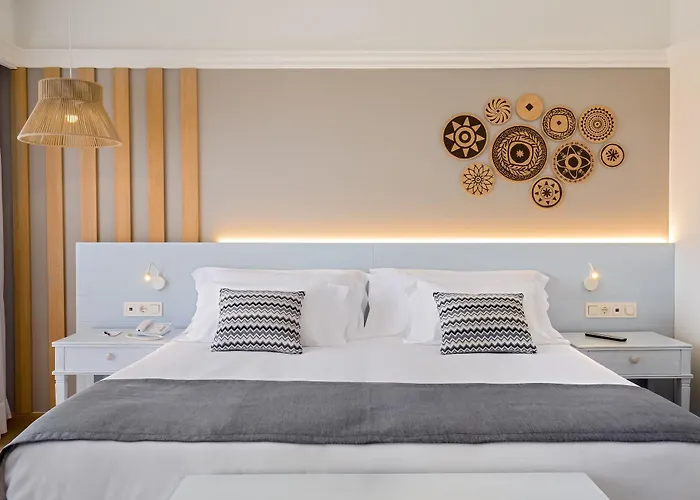 Barcelo Bay - Adults Only מלון 4*