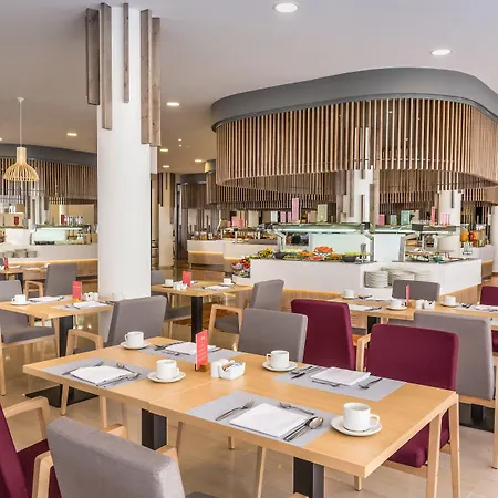 酒店 科拉莱霍湾巴瑟罗度假酒店-仅限成人 4*