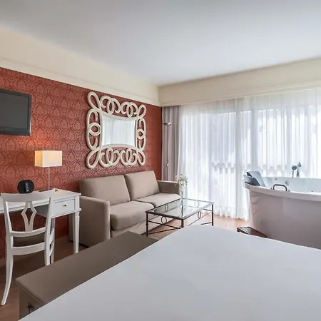 酒店 科拉莱霍湾巴瑟罗度假酒店-仅限成人 4*