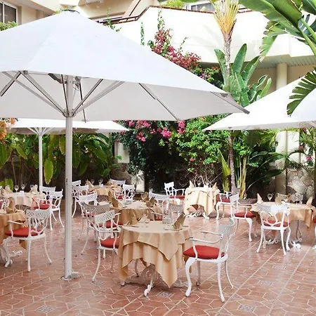 Barcelo Bay - Adults Only Hotell